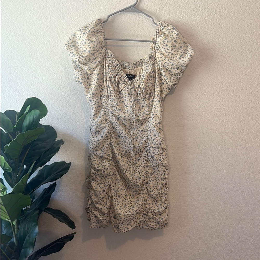 Luluโs Medium dainty blue Floral Cream Dress